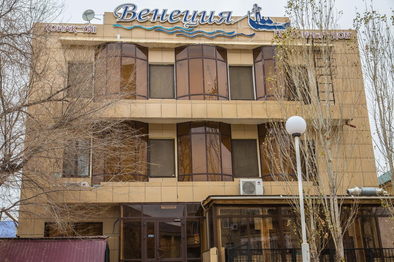 Mini Hotel Venezia Атирау Екстер'єр фото